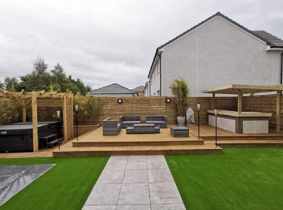 Landscaping in Edinburgh and the Lothians.